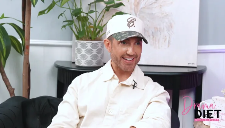 Episode 13: Chris Russell — Beauty, Confidence & the Art of Living Drama-Free